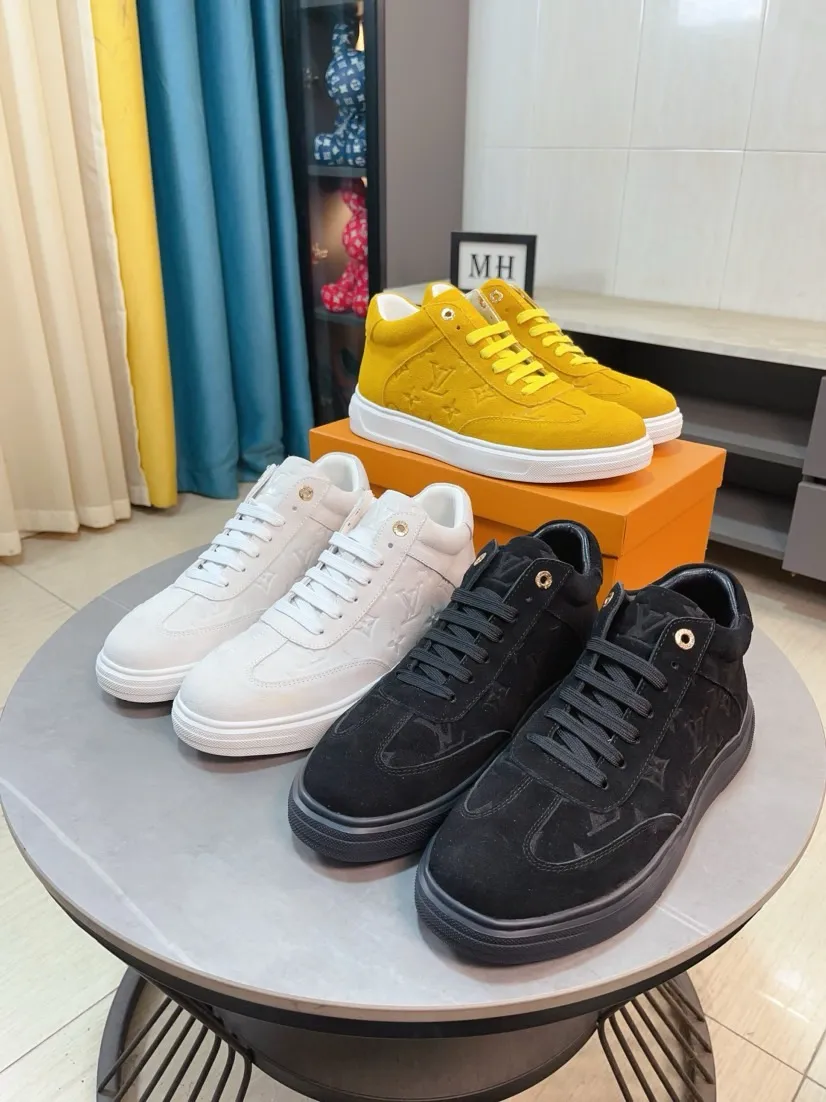Ex-factory price 420🌹🌹[LV] The latest masterpiece of high-top men's shoes: the upper is made of Italian imported first-layer cowhide with special materials➕full genuine leather lining🔥, making walking more convenient and comfortable! Exclusive new style, stunning work [color]! Create a fashionable personality to set off your uniqueness! A must-have for trendy men! Classic🔥Number: 38-44